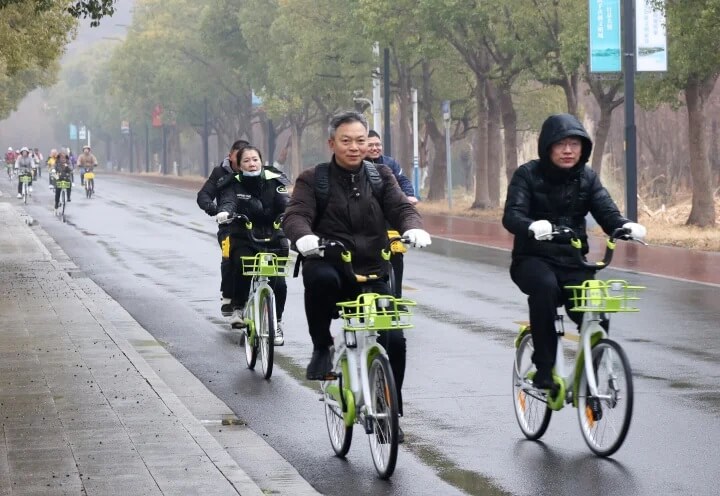 環(huán)五山歡樂騎行熱力開啟，數(shù)百人雨中欣賞沿途景致